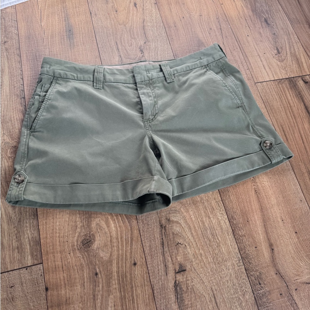 Banana Republic Olive Green Rolled-Hem Shorts